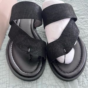 Donald Pliner sandals size 7